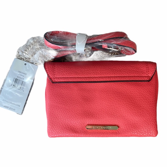 STEVE MADDEN CORAL BJULES CROSSBODY - Picture 9 of 9
